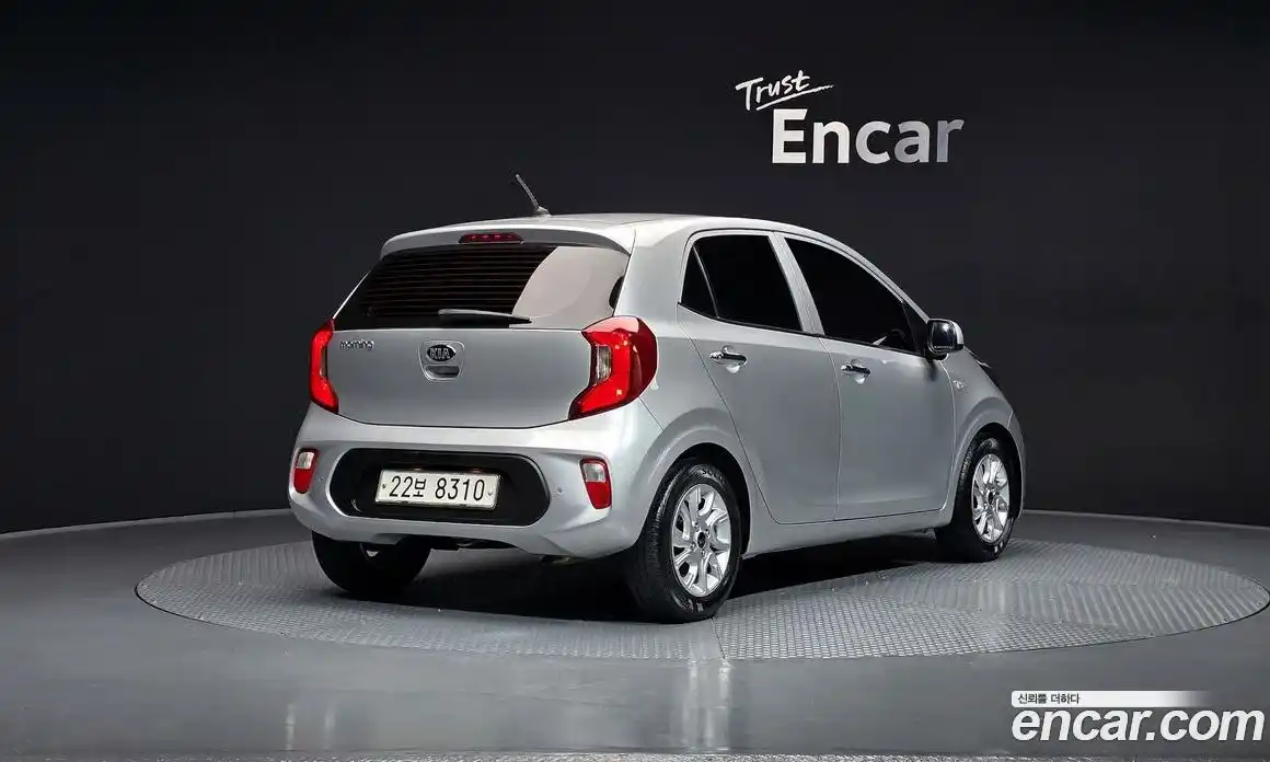 Kia Morning 2017 1.0 Автомат в Москве № 130055, фото 5