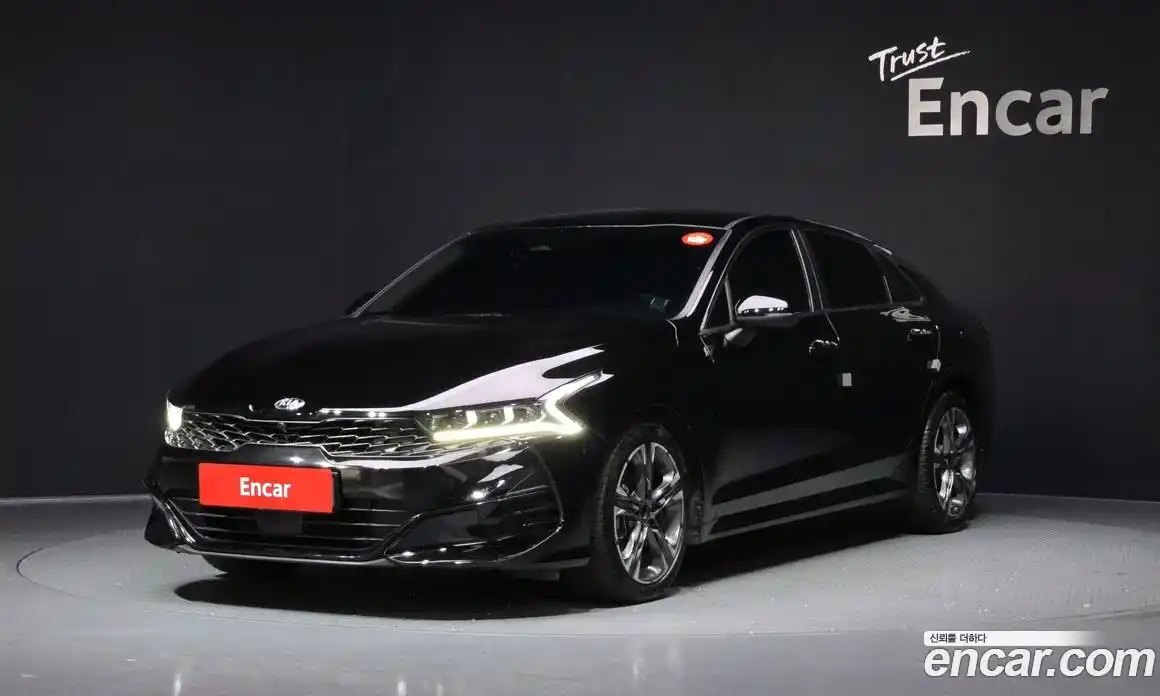 Kia K5 2020 2.0 Автомат в Москве № 132540, фото 1