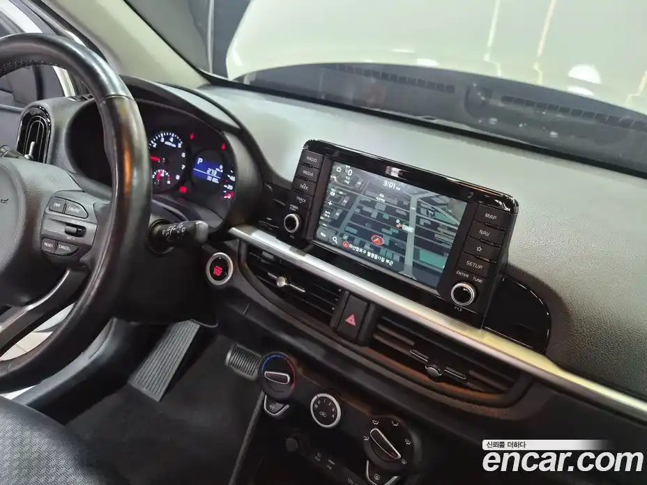 Kia Morning 2019 1.0 Механическая в Москве № 132657, фото 11