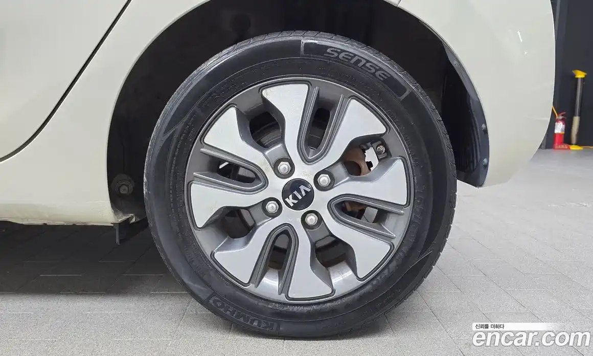 Kia Morning 2016 1.0 Автомат в Москве № 133434, фото 8