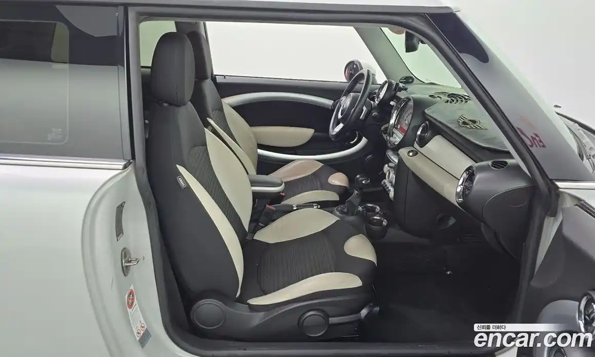 Mini Cooper 2010 1.6 Автомат в Москве № 137169, фото 11