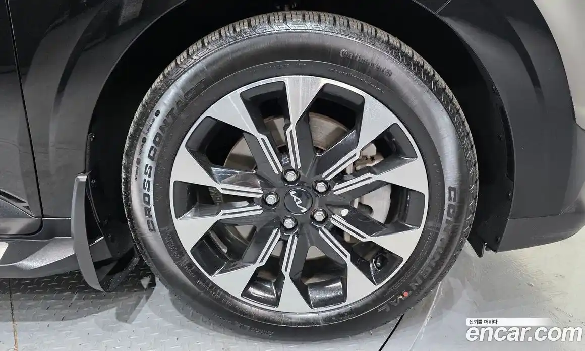 Kia Canival 2023 3.5 Автомат в Москве № 14132, фото 18