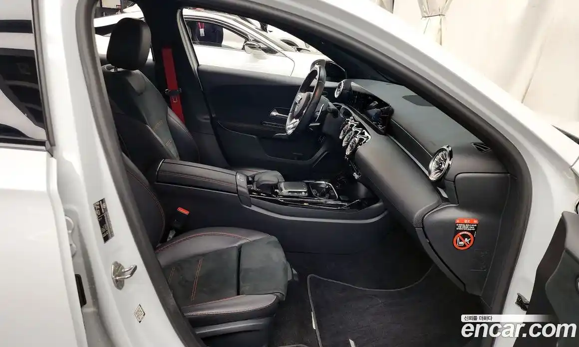 Mercedes-Benz A-Class 2022 2.0 Автомат в Москве № 142010, фото 13