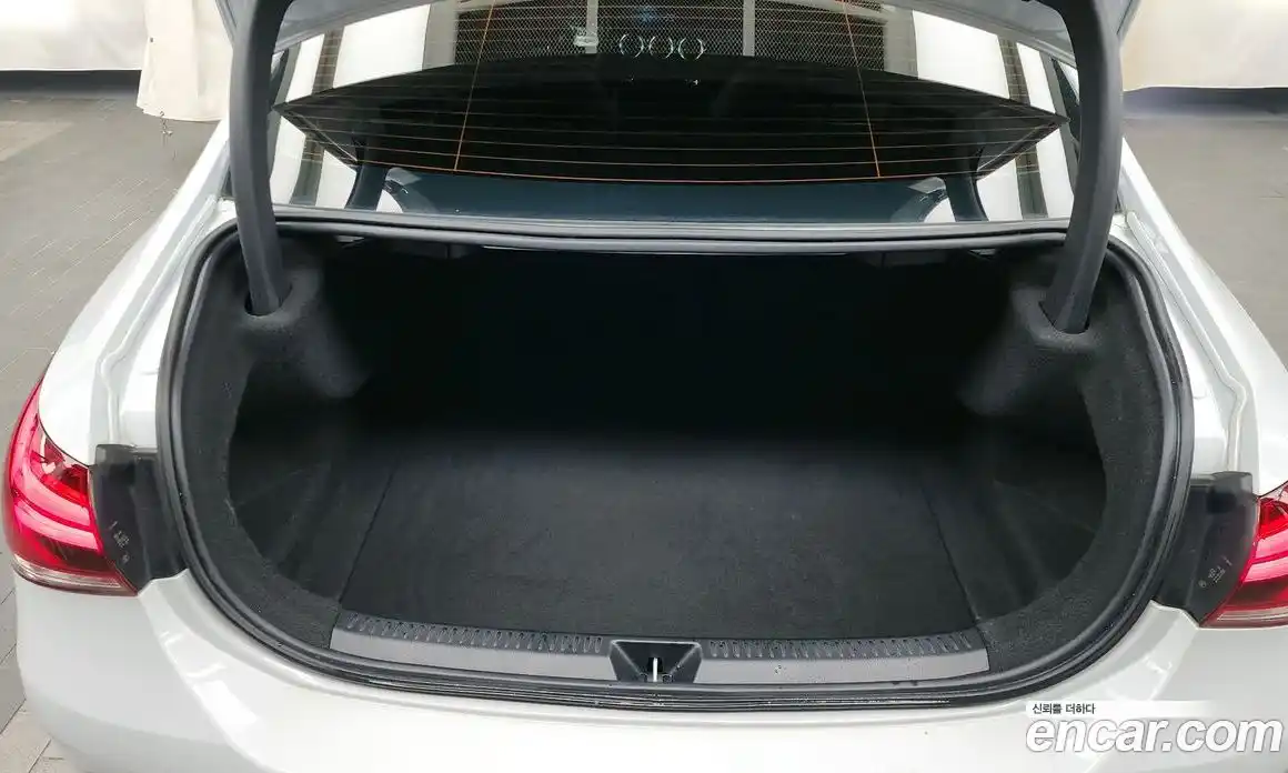 Mercedes-Benz A-Class 2022 2.0 Автомат в Москве № 142010, фото 18