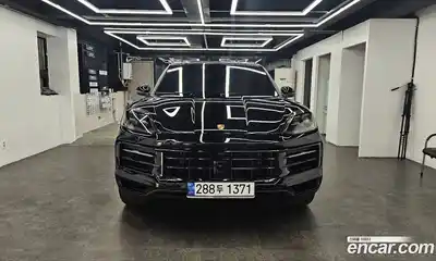 Porsche Cayenne 2024 3.0 Автомат в Москве № 143940, миниатюра 3