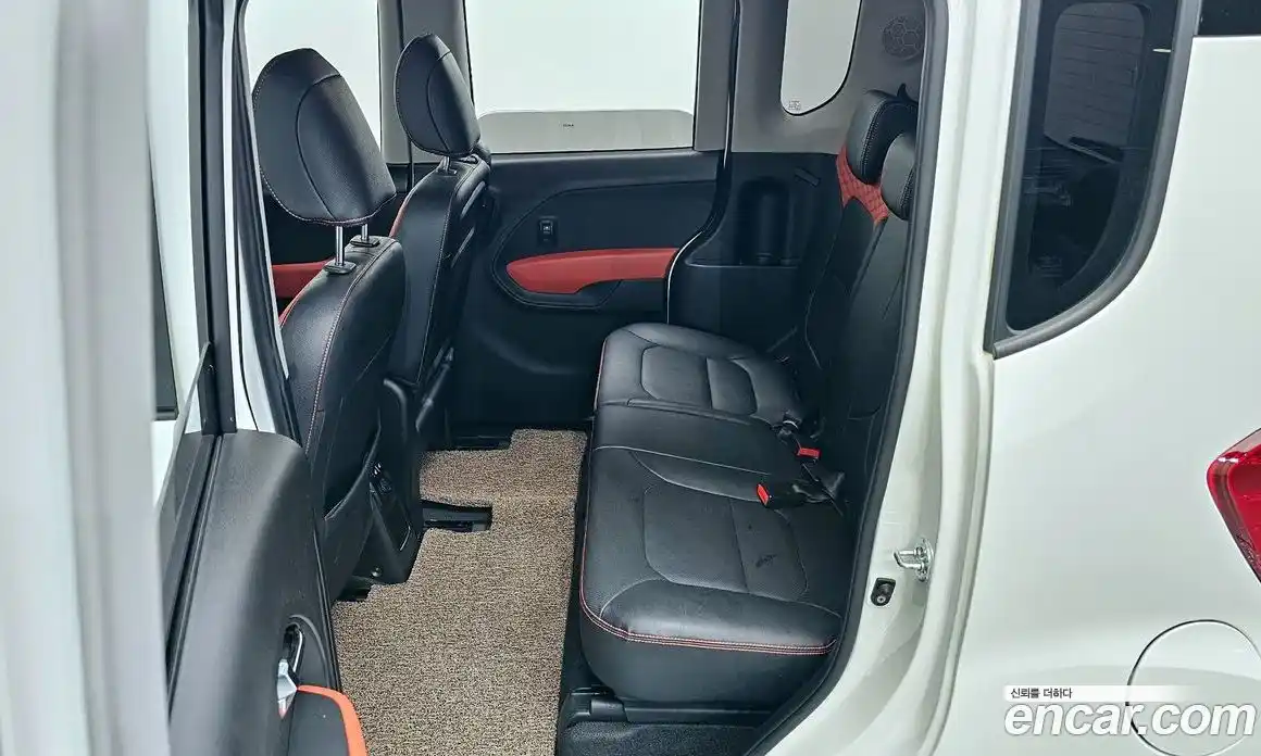 Kia Ray 2022 1.0 Автомат в Москве № 14664, фото 17