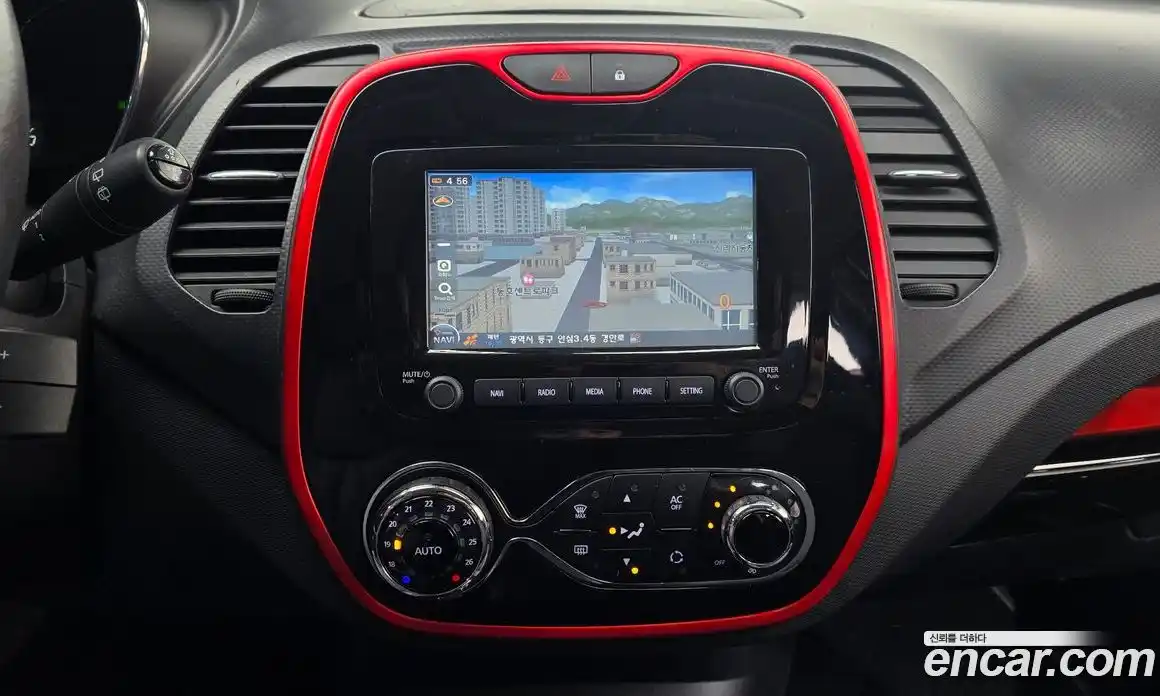 Renault QM3 2015 1.5 Автомат в Москве № 147598, фото 13