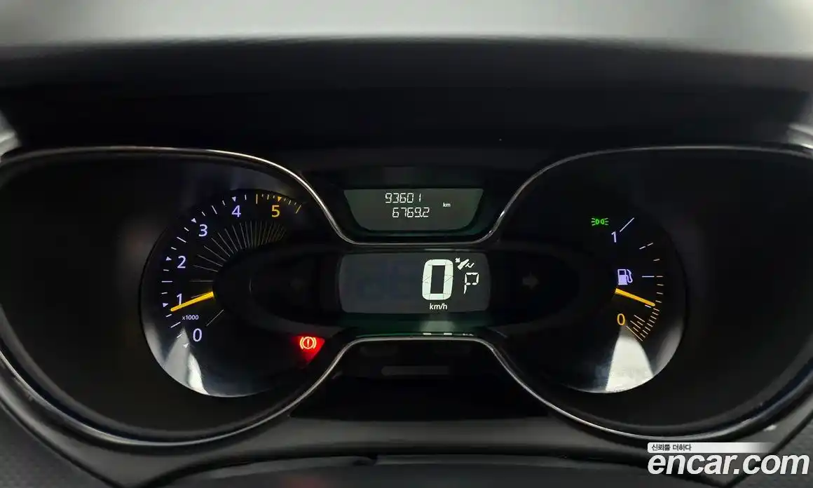 Renault QM3 2015 1.5 Автомат в Москве № 147598, фото 14