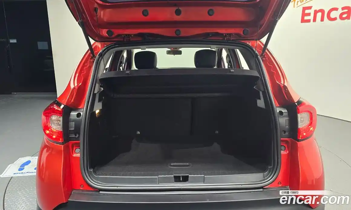 Renault QM3 2015 1.5 Автомат в Москве № 147598, фото 16