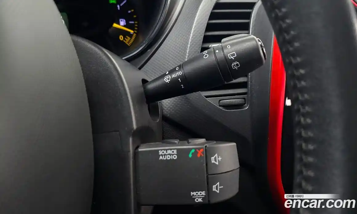 Renault QM3 2015 1.5 Автомат в Москве № 147598, фото 3