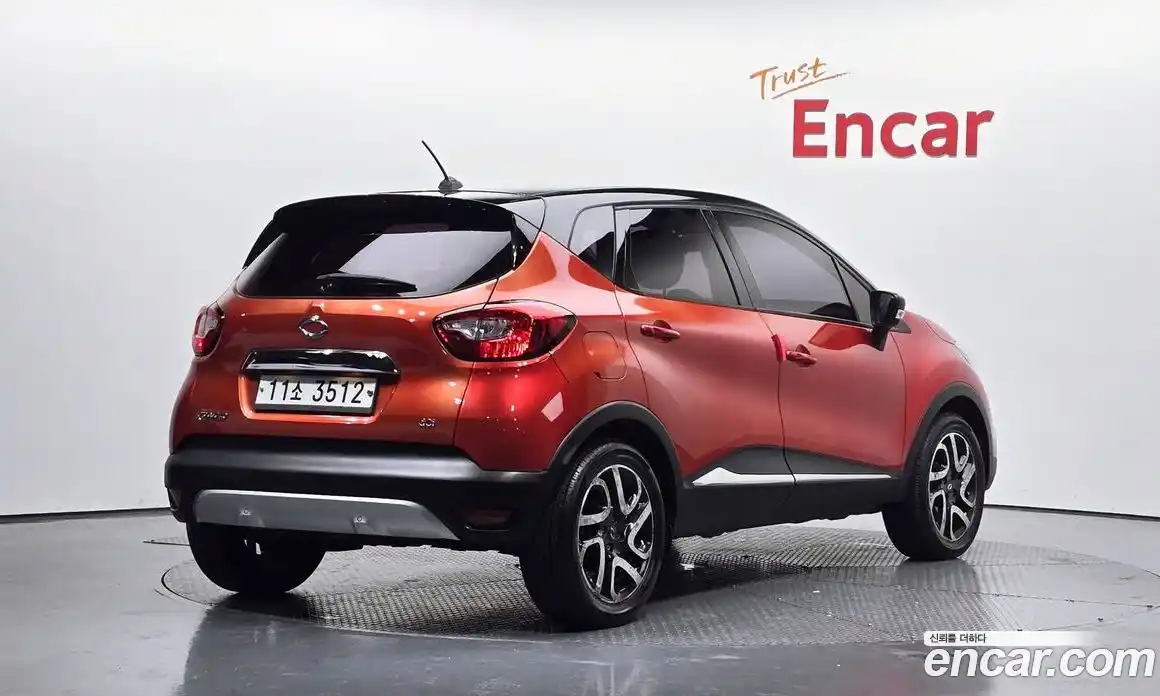 Renault QM3 2015 1.5 Автомат в Москве № 147598, фото 9