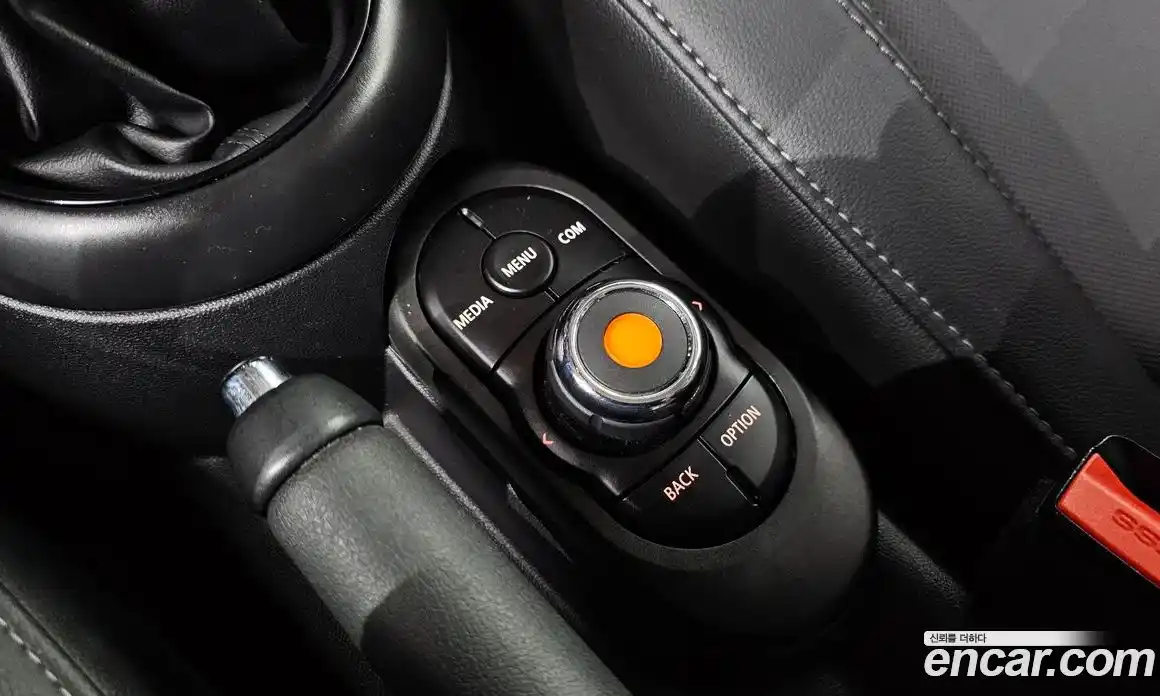 Mini Cooper 2019 1.5 Автомат в Москве № 149588, фото 13