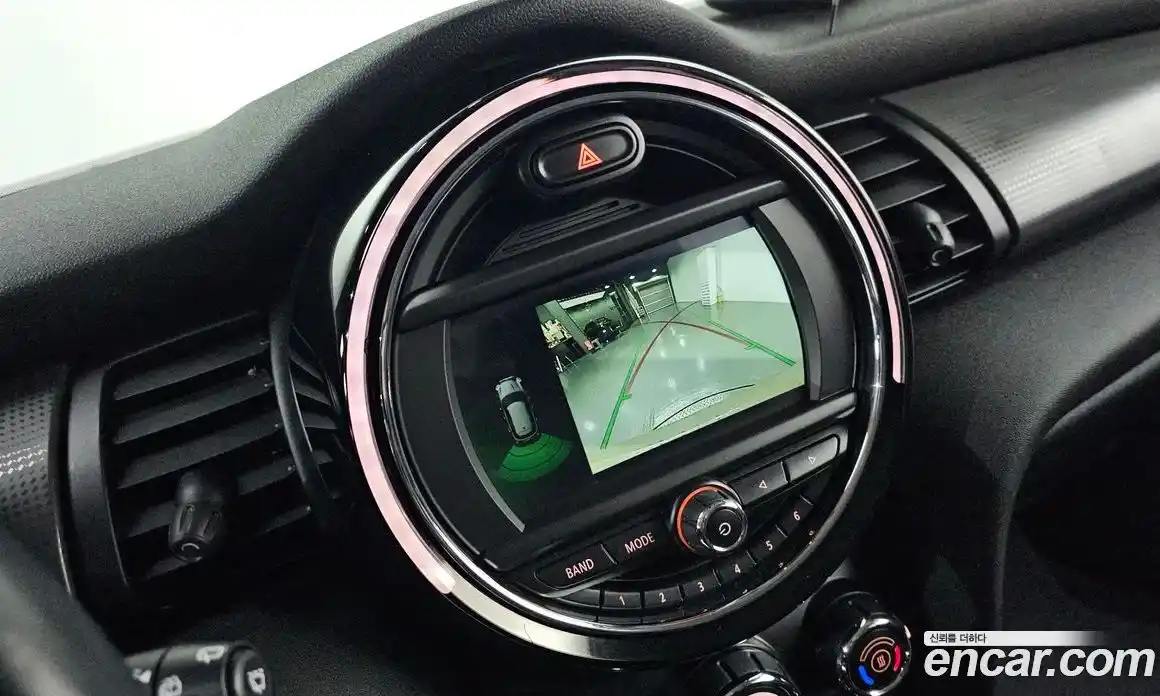 Mini Cooper 2019 1.5 Автомат в Москве № 149588, фото 18