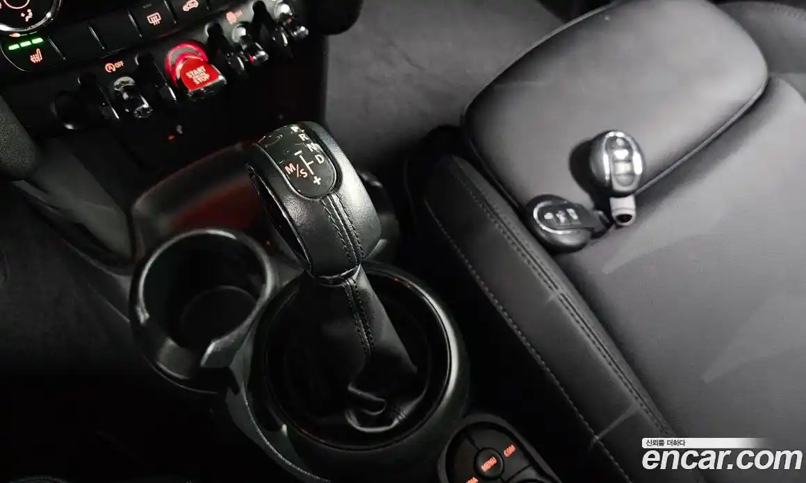 Mini Cooper 2019 1.5 Автомат в Москве № 149588, фото 19