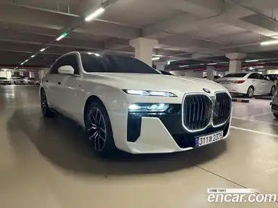 BMW 7-Series 2024 3.0 Автомат в Москве № 153238, миниатюра 2