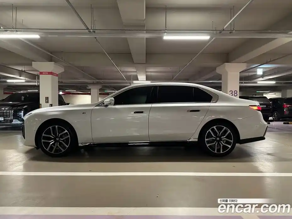 BMW 7-Series 2024 3.0 Автомат в Москве № 153238, фото 6