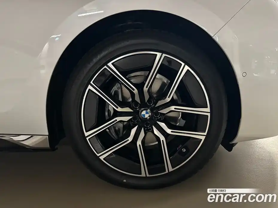 BMW 7-Series 2024 3.0 Автомат в Москве № 153238, фото 10