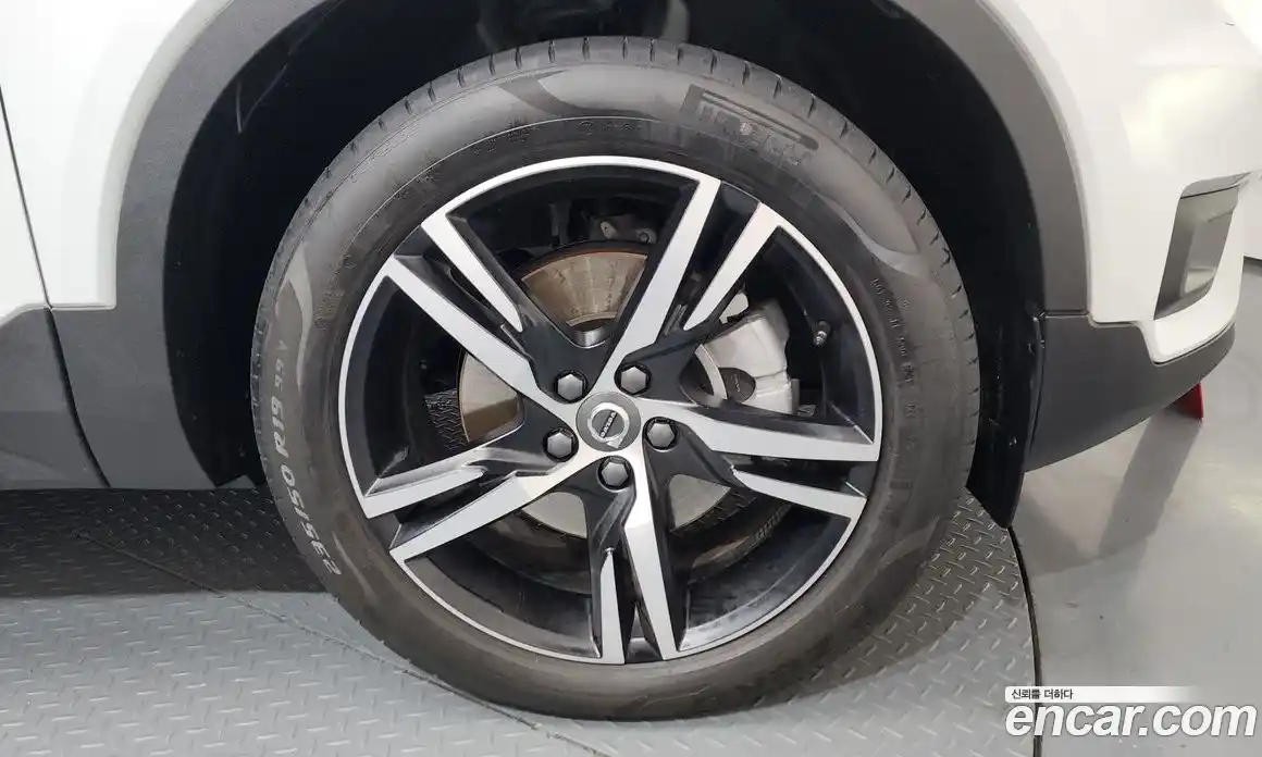 Volvo XC40 2021 2.0 Автомат в Москве № 154963, фото 19