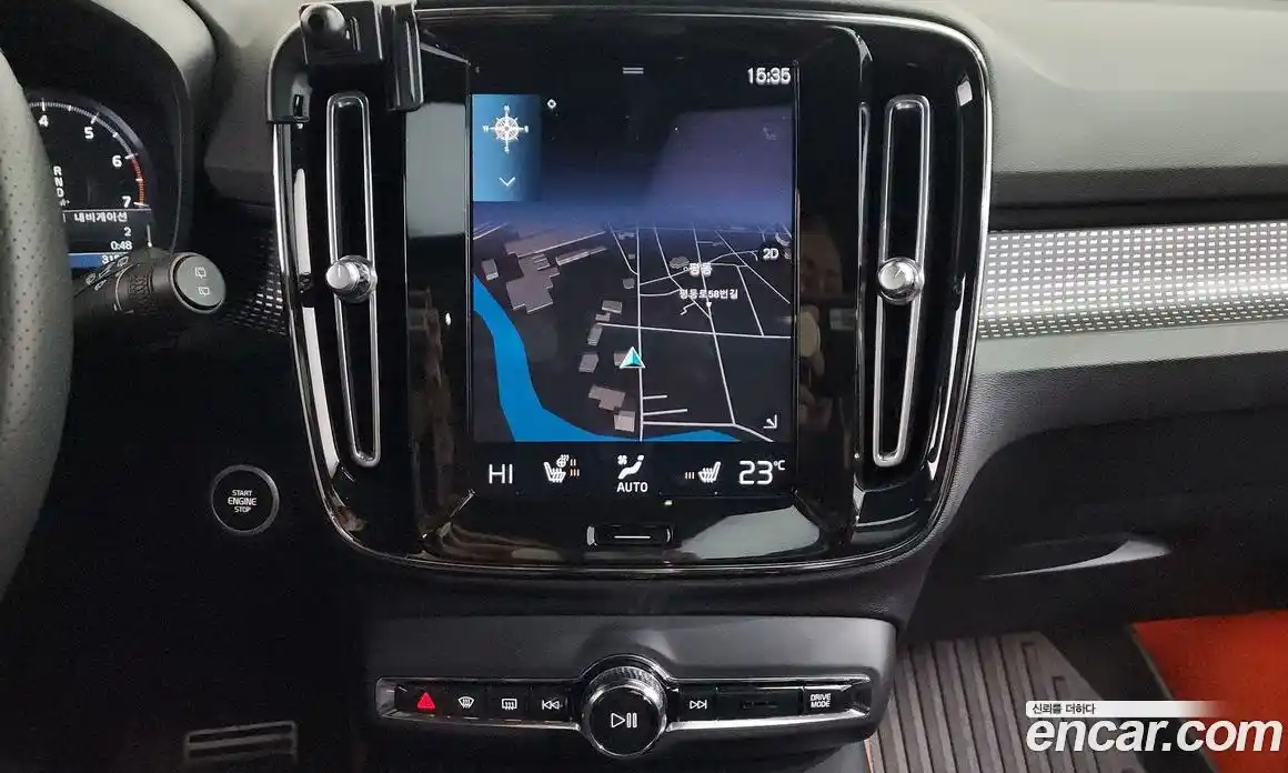 Volvo XC40 2021 2.0 Автомат в Москве № 154963, фото 3