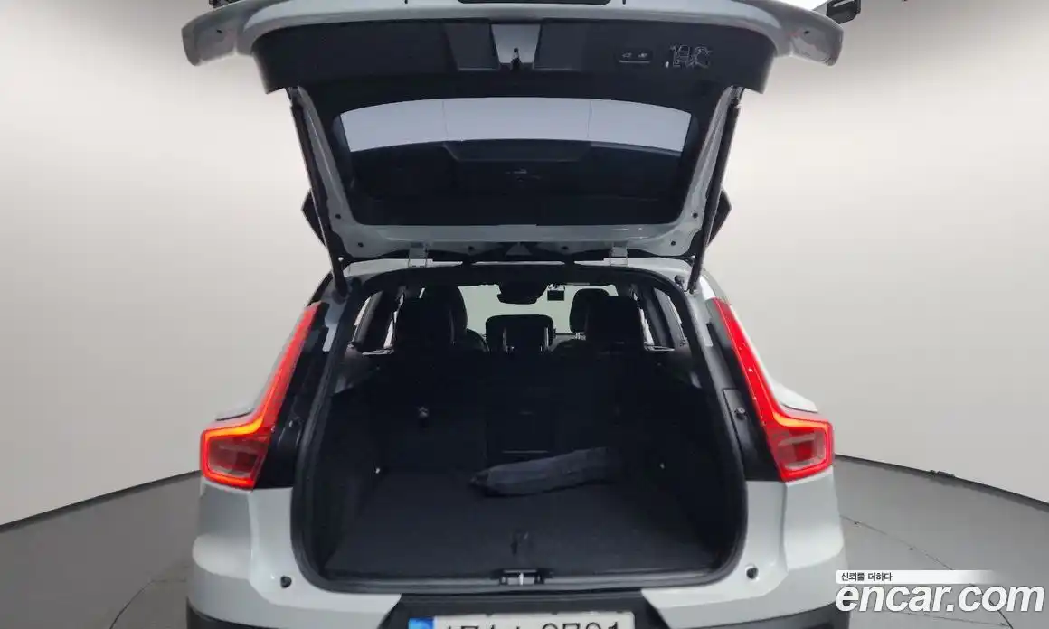 Volvo XC40 2021 2.0 Автомат в Москве № 154963, фото 8