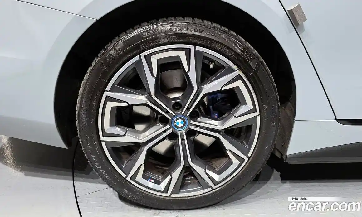 BMW i4 2023 0.2 Автомат в Москве № 157587, фото 6