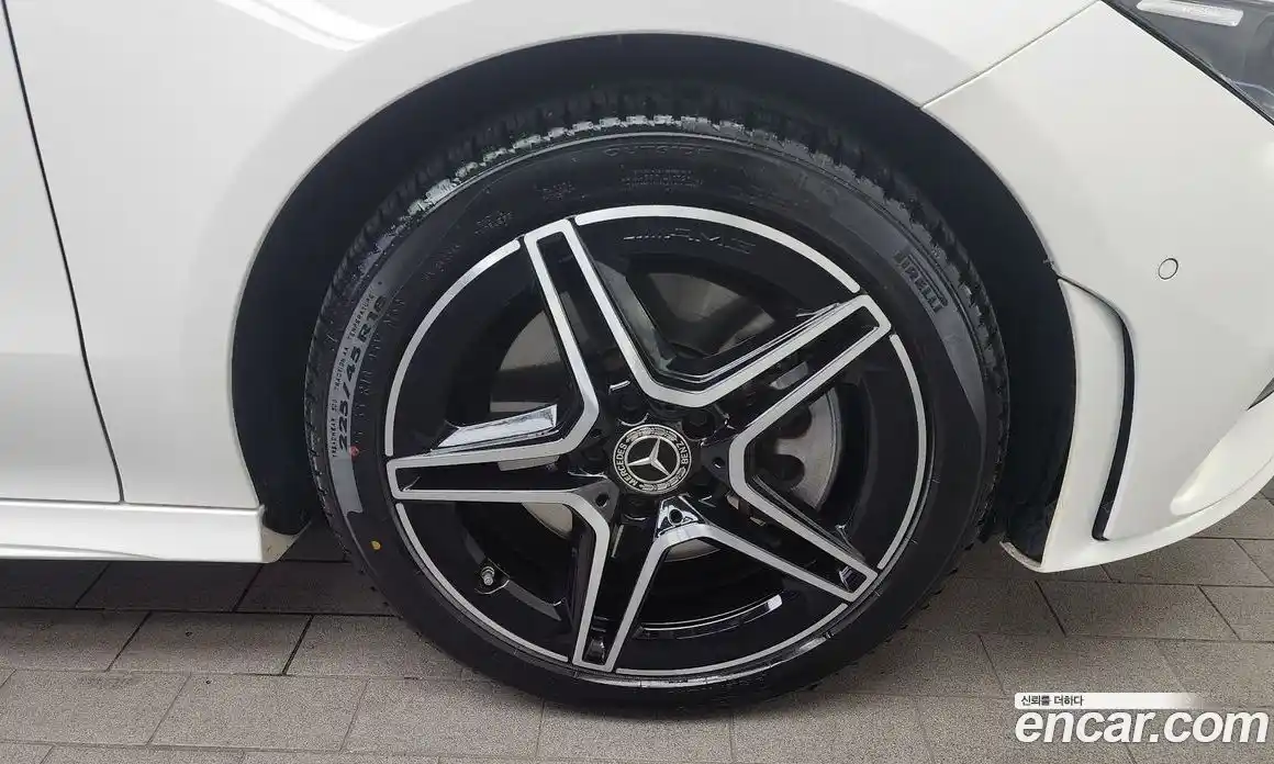 Mercedes-Benz CLA-Class 2023 2.0 Автомат в Москве № 160236, фото 12