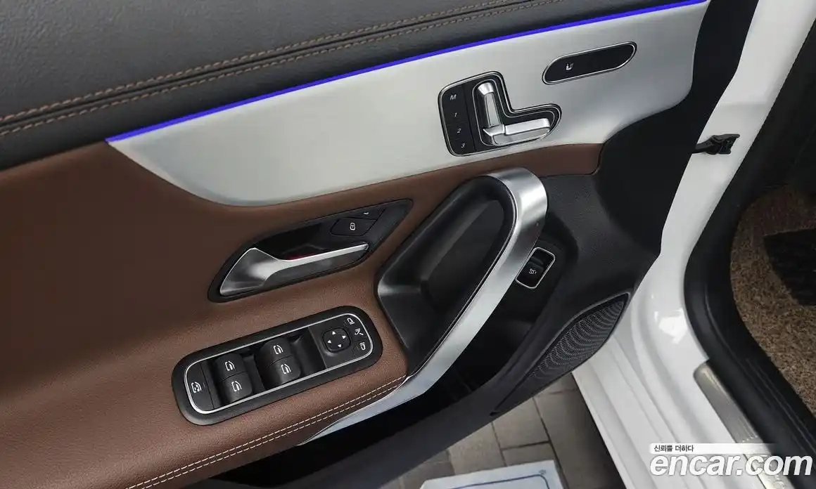 Mercedes-Benz CLA-Class 2023 2.0 Автомат в Москве № 160236, фото 20