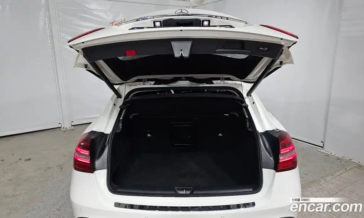 Mercedes-Benz GLA-Class 2019 2.0 Автомат в Москве № 160670, фото 13