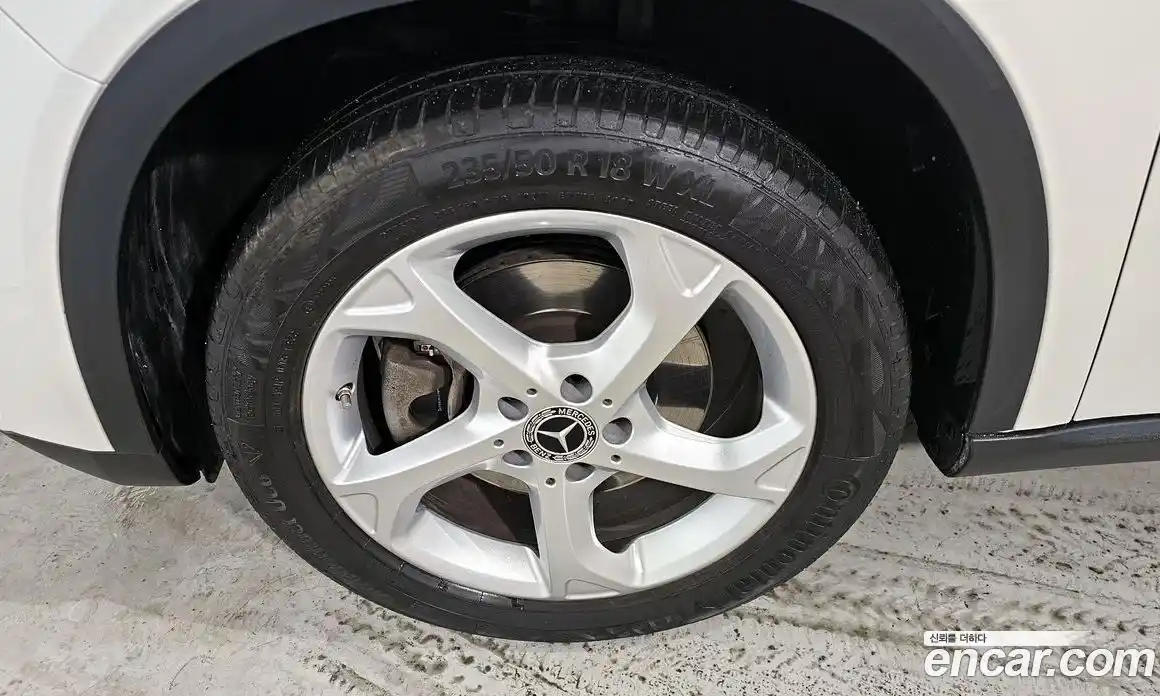 Mercedes-Benz GLA-Class 2019 2.0 Автомат в Москве № 160670, фото 20