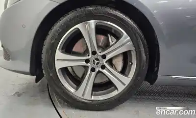 Mercedes-Benz E-Class 2017 2.0 Автомат в Москве № 161192, миниатюра 5