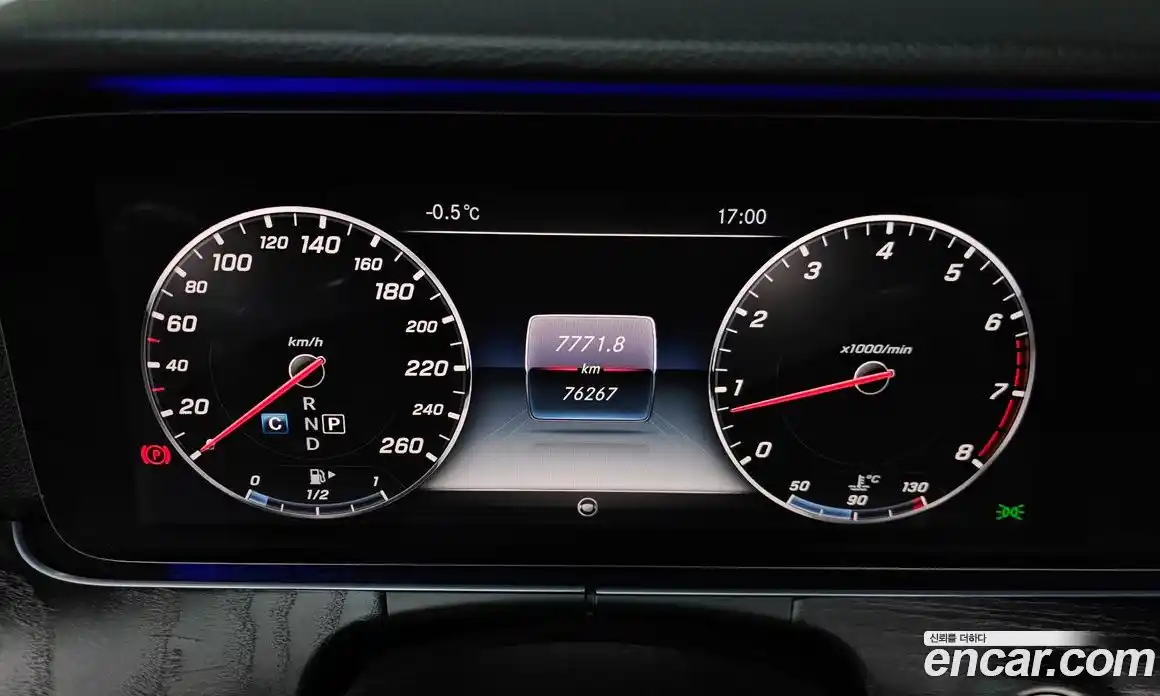 Mercedes-Benz E-Class 2017 2.0 Автомат в Москве № 161192, фото 8