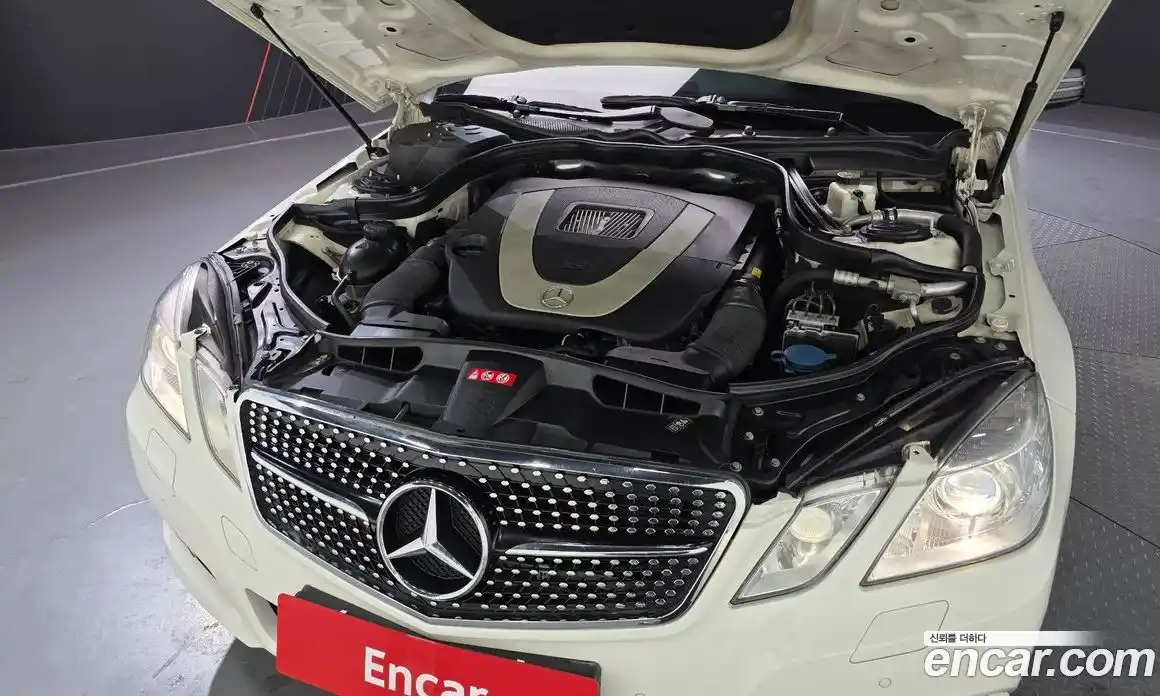 Mercedes-Benz E-Class 2010 3.5 Автомат в Москве № 161539, фото 13