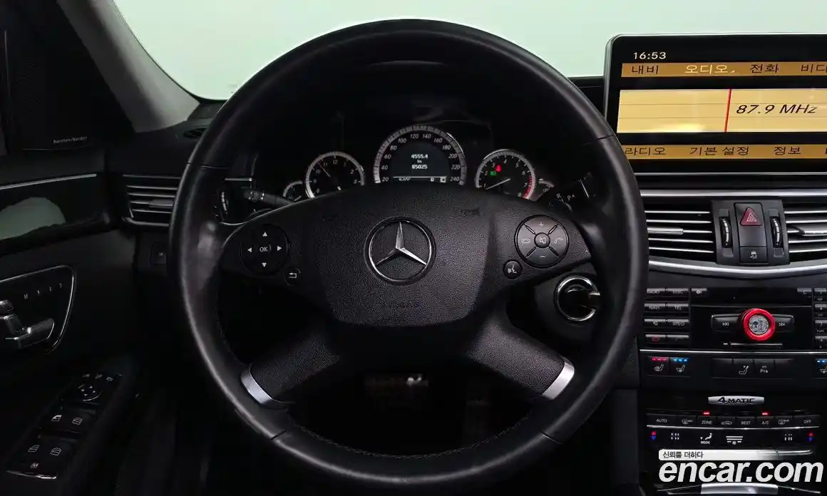 Mercedes-Benz E-Class 2010 3.5 Автомат в Москве № 161539, фото 18