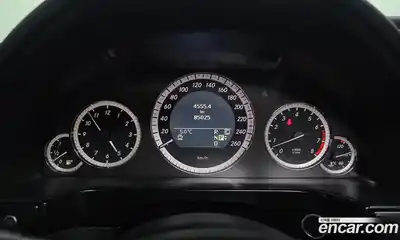 Mercedes-Benz E-Class 2010 3.5 Автомат в Москве № 161539, миниатюра 5