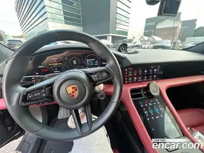 Porsche Taycan 2024 3.0 Автомат в Москве № 161879, миниатюра 4