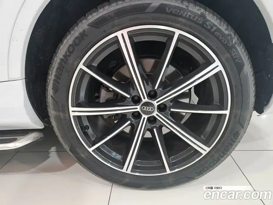 Audi Q7 2021 3.0 Автомат в Москве № 164106, фото 5