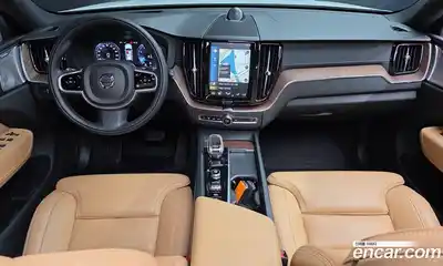Volvo XC60 2021 2.0 Автомат в Москве № 164281, миниатюра 2