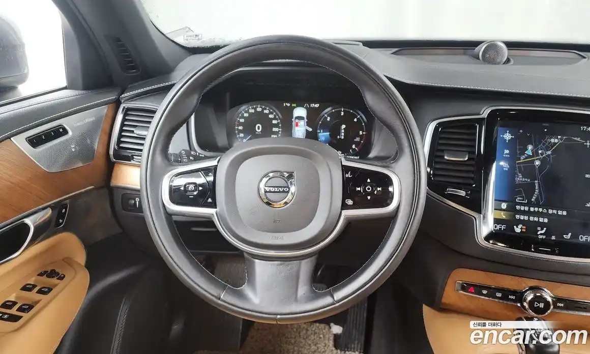 Volvo XC90 2018 2.0 Автомат в Москве № 164598, фото 13