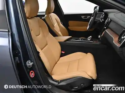 Volvo V60 2023 2.0 Автомат в Москве № 164786, миниатюра 10