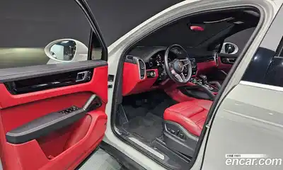 Porsche Cayenne 2023 3.0 Автомат в Москве № 165048, миниатюра 10