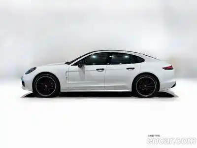 Porsche Panamera, 2020