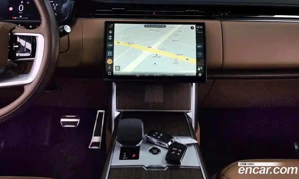 Land Rover Range-Rover 2024 4.4 Автомат в Москве № 165951, фото 14