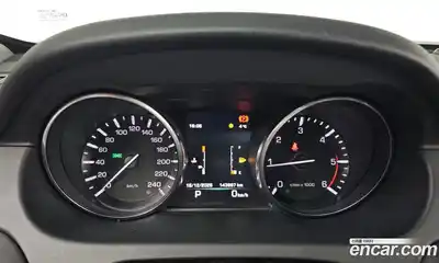 Land Rover Discovery Sport 2016 2.0 Автомат в Москве № 166648, миниатюра 8