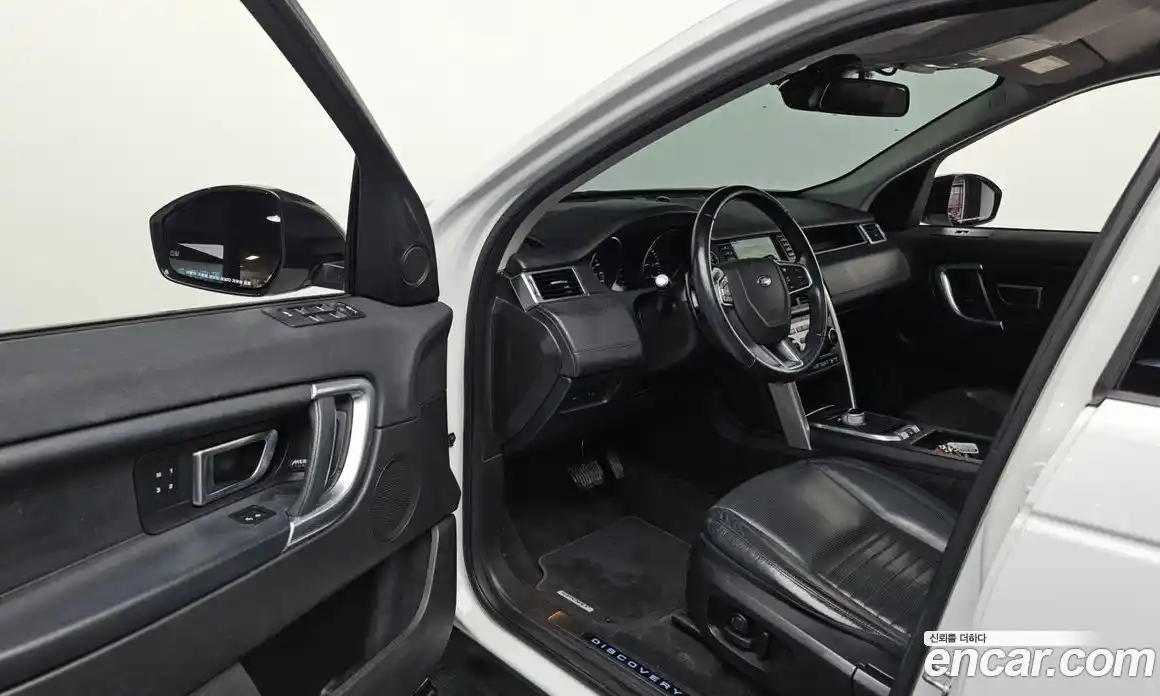 Land Rover Discovery Sport 2016 2.0 Автомат в Москве № 166648, фото 10