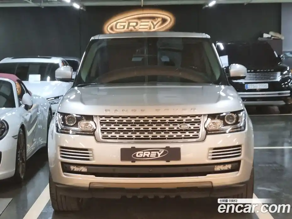 Land Rover Range-Rover 2016 4.4 Автомат в Москве № 166907, фото 15