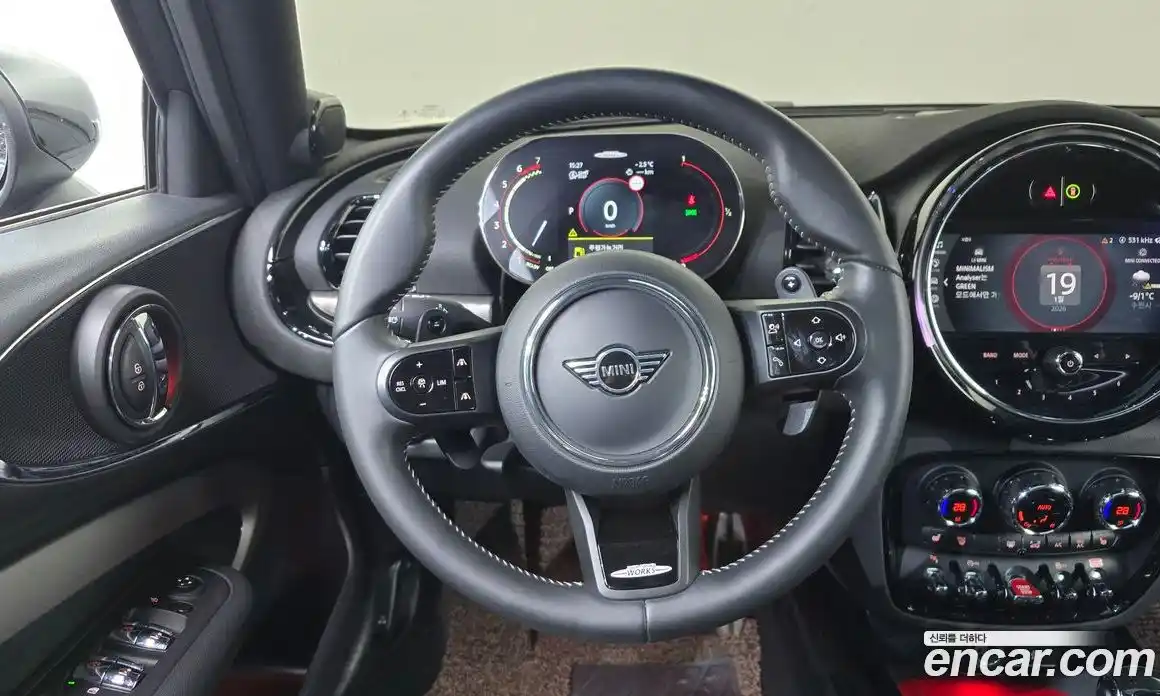 Mini Clubman 2023 2.0 Автомат в Москве № 167284, фото 10