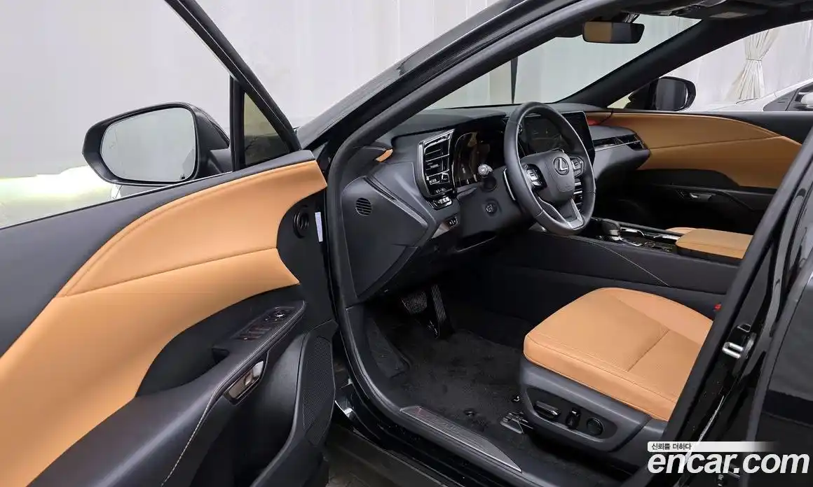 Lexus RX 2025 2.5 Автомат в Москве № 167996, фото 14