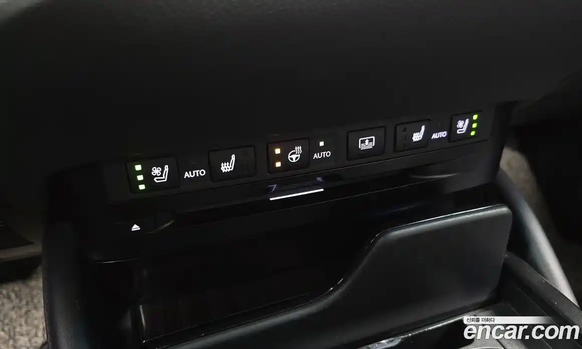 Lexus ES 2020 2.5 Автомат в Москве № 168148, фото 20