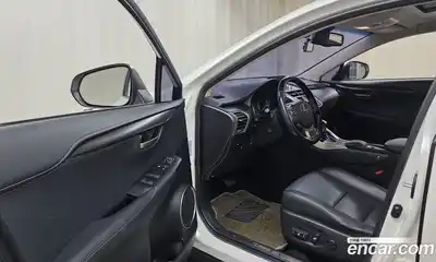 Lexus NX 2017 2.5 Автомат в Москве № 168238, миниатюра 8