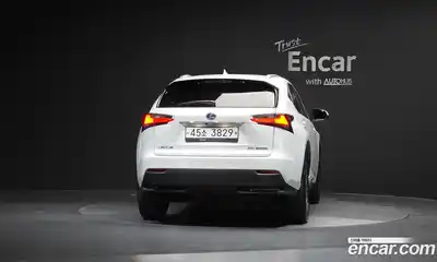 Lexus NX 2017 2.5 Автомат в Москве № 168238, миниатюра 10
